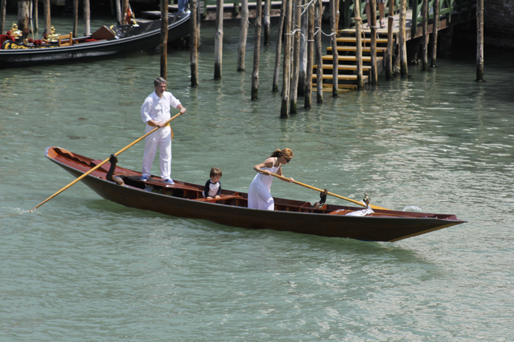 News from Venice How to row Venetian style and the Voga Longa